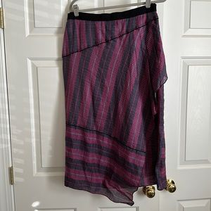 Perse by Carlisle plaid skirt. Size 10. New with tag and thread.